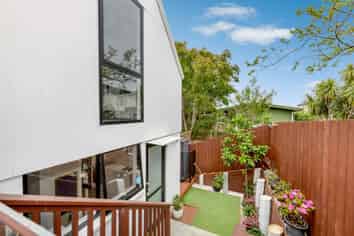 7/12 Allen Road, Mount Wellington