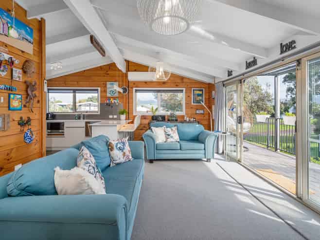 6 Winderton Way, Pauanui