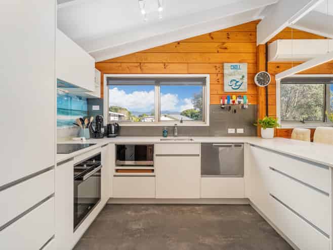 6 Winderton Way, Pauanui