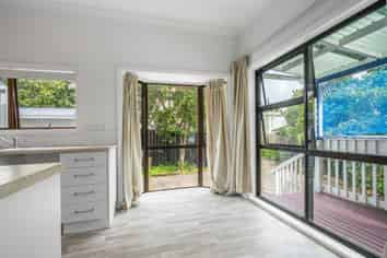 18B Ahiriri Avenue, Avondale