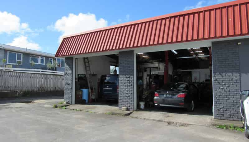 136 South Road, Spotswood