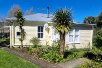 20 Makomako Street, Pongaroa