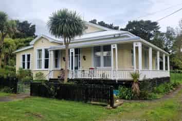 20 Makomako Street, Pongaroa