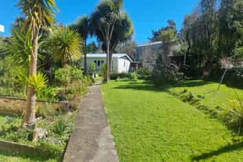 20 Makomako Street, Pongaroa