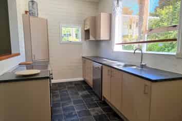 20 Makomako Street, Pongaroa