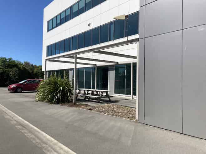 Large Burnside office for lease