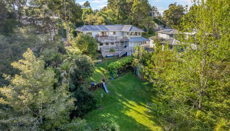 57 Kauri Point Road, Laingholm