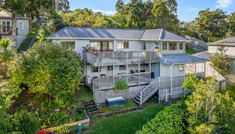 57 Kauri Point Road, Laingholm