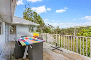 57 Kauri Point Road, Laingholm