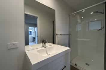 5A Dunnock Street, Jacks Point