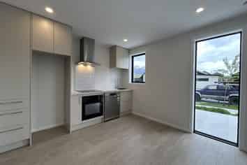 5A Dunnock Street, Jacks Point