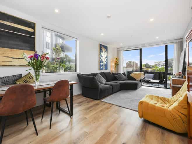 G01/6 Rauroa Lane, Hobsonville