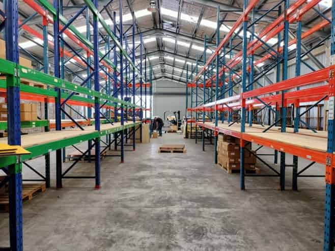 High stud warehouse - attractive rental rate