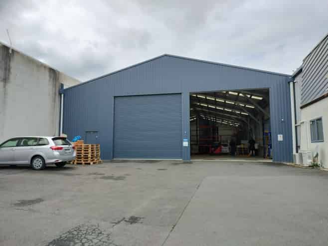 High stud warehouse - attractive rental rate