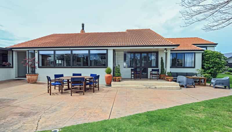 406A Frederick Street West, Mahora