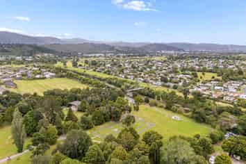 3/60 Akatarawa Road, Brown Owl