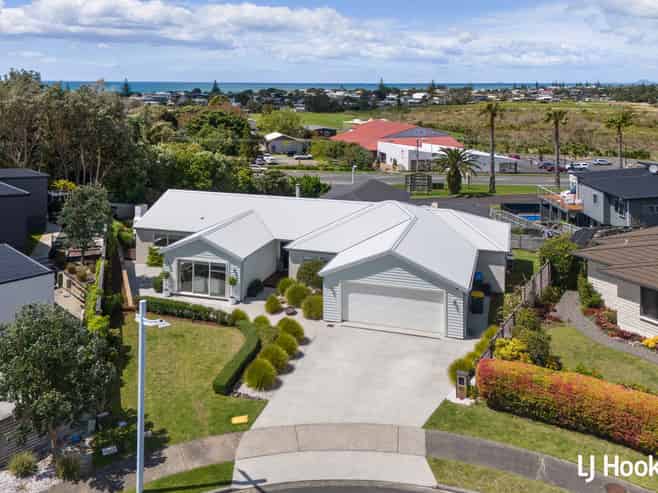 22 Ralph Lane, Waihi Beach