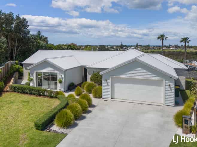 22 Ralph Lane, Waihi Beach