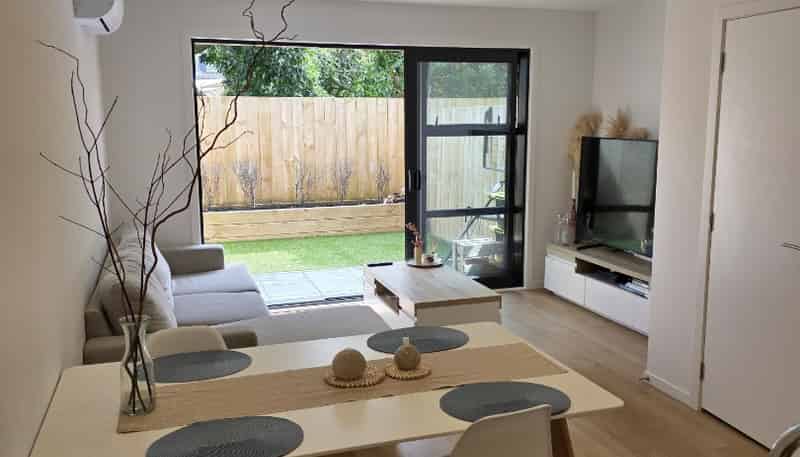 9/43 Yeovil Road, Te Atatu Peninsula