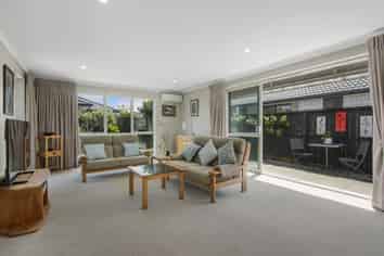 4 Long Acre Close, Katikati