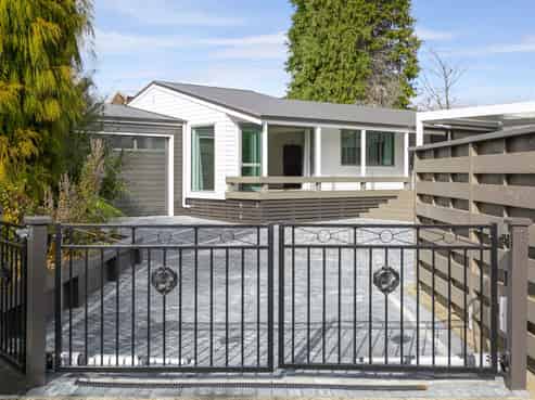 1/11 Oregon Drive, Rainbow Point