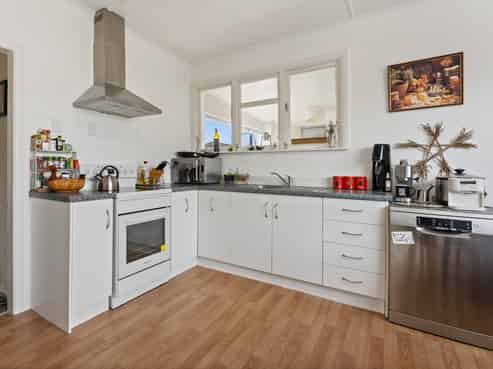 165 Parsons Street, Springvale