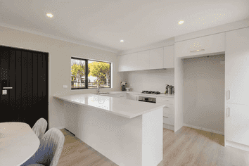 2/1A Heather Place, Melville