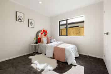 2/1A Heather Place, Melville