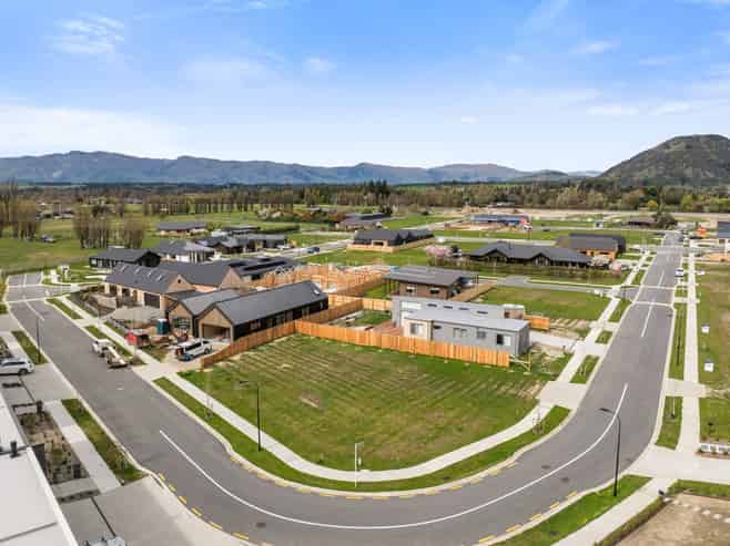 12 Rubus Street, Wanaka