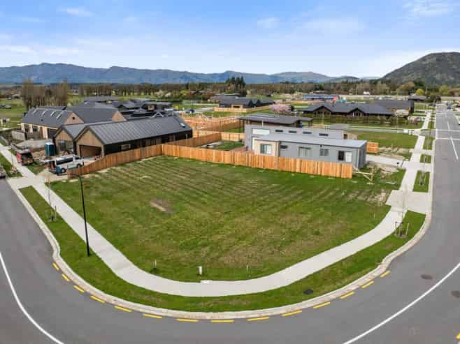 12 Rubus Street, Wanaka
