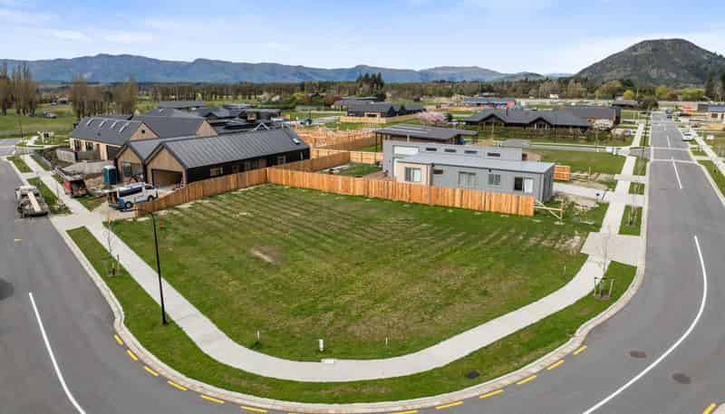 12 Rubus Street, Wanaka