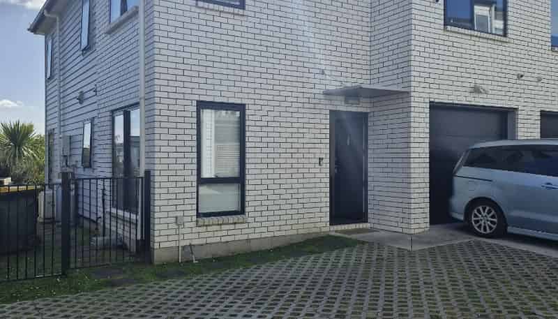 4 Seelie Court, Flat Bush