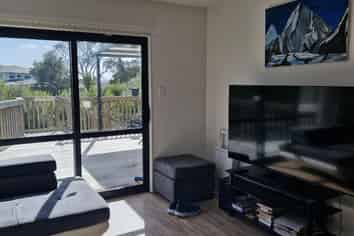 4 Seelie Court, Flat Bush