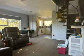 1/8 Wickstead Place, Massey