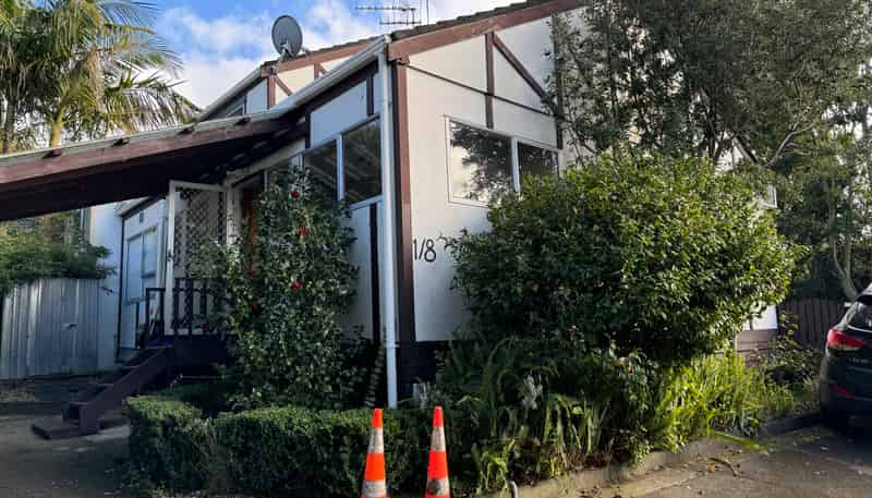 1/8 Wickstead Place, Massey