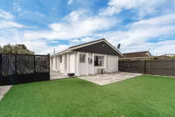 1/26 AIRFIELD ROAD, Takanini