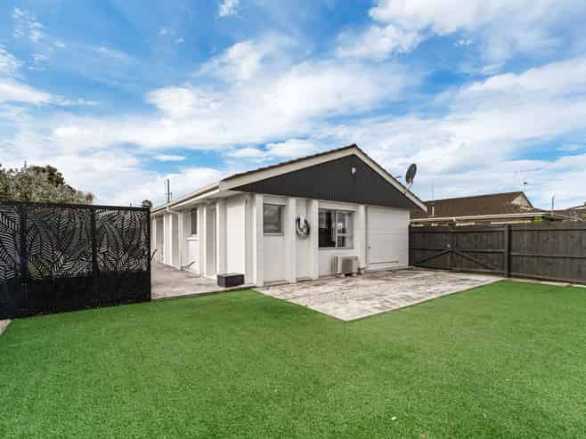1/26 AIRFIELD ROAD, Takanini