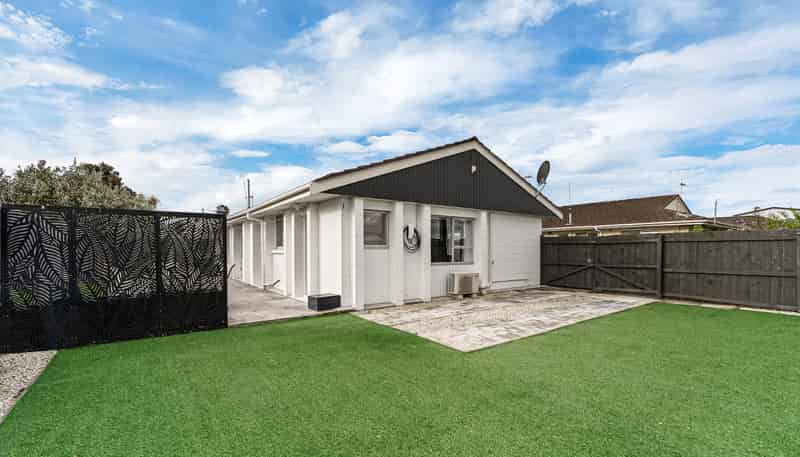 1/26 AIRFIELD ROAD, Takanini