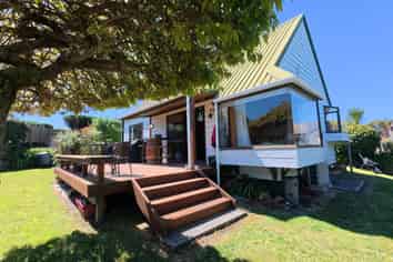 11 Kahurangi Drive, Rangatira Park