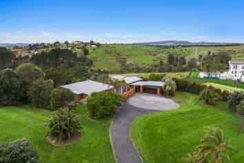 15 Tudor Park Drive, Whitford