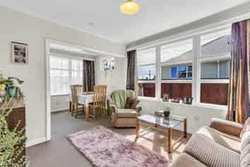 40A Henley Street, Westport