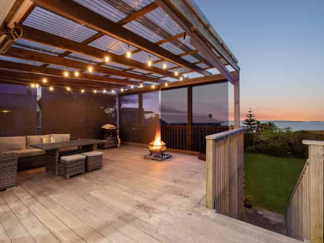 1410 Whangaparaoa Road, Army Bay