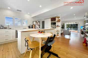 7A Raleigh Road, Northcote