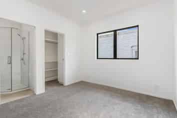3215 Great North Road, New Lynn