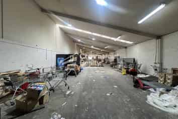 Whole Site Or Part Tenancy Available