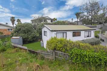 9 & 9A Sherie Place, Howick