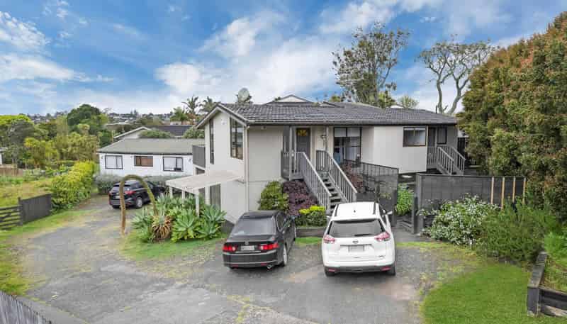 9 & 9A Sherie Place, Howick