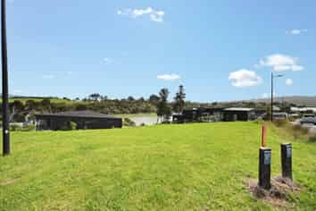 2 Pekapeka Street, Raglan