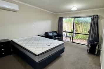 3D Rm A Rostrevor Street, Hamilton Central