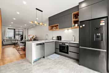 2/14 Williamson Avenue, Belmont